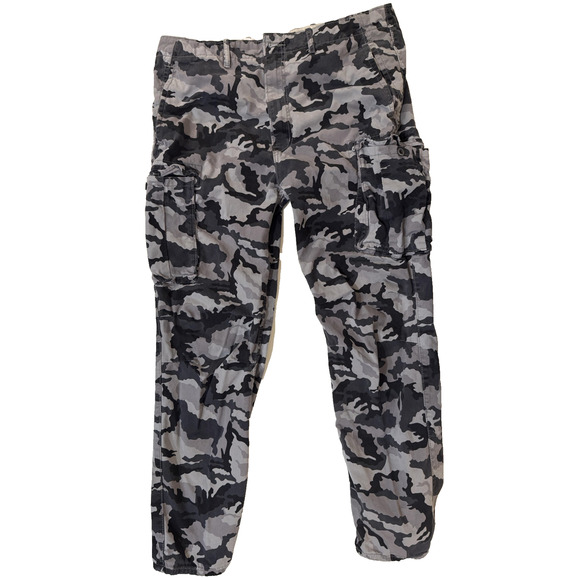 Levi's Cargo Pants Mens 38x32 Gray Camouflage Utility Multi Pocket Gorpcore - Picture 1 of 8